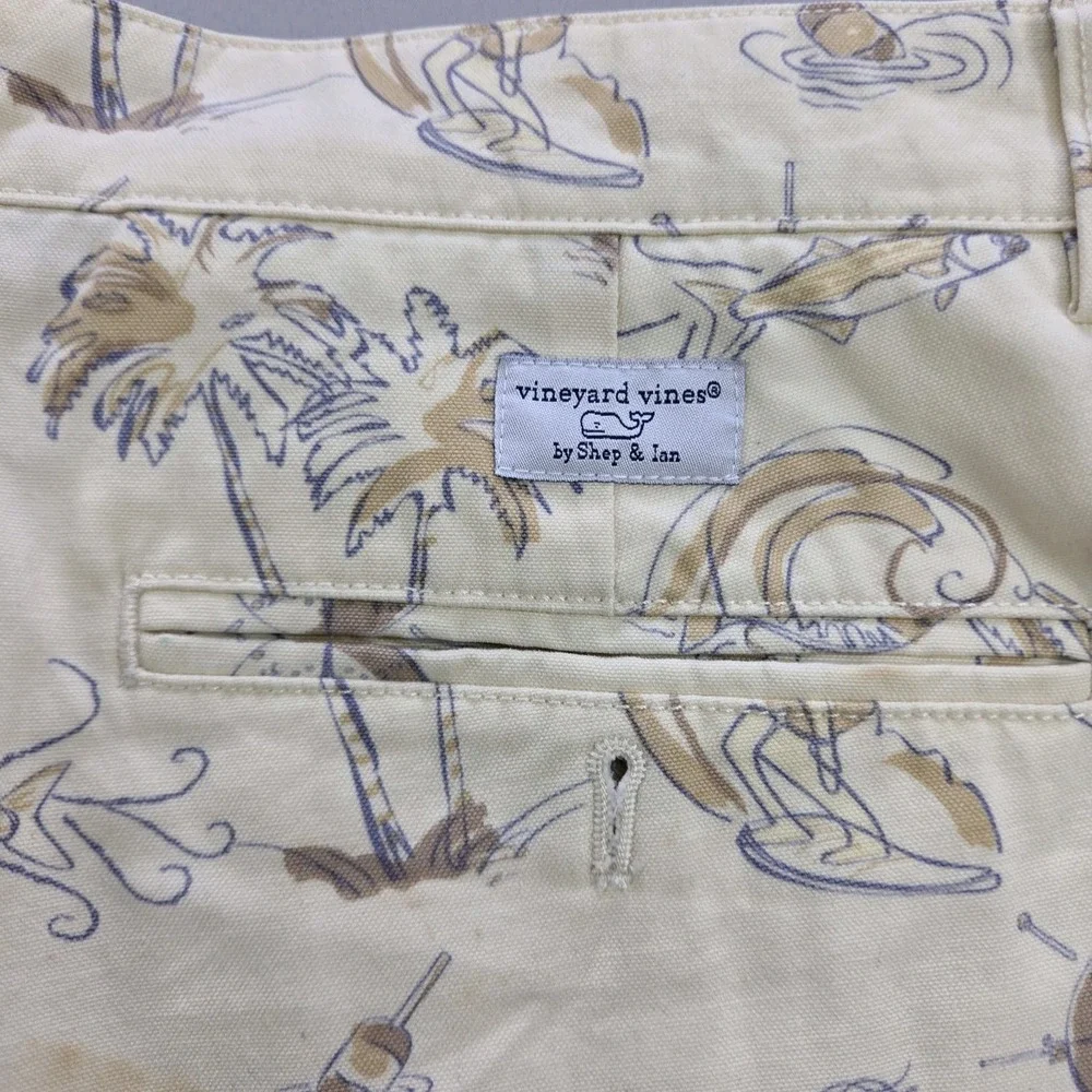 Vineyard Vines Club Shorts Men's 32 Casual Stretch Flat Front AOP Surf Fish